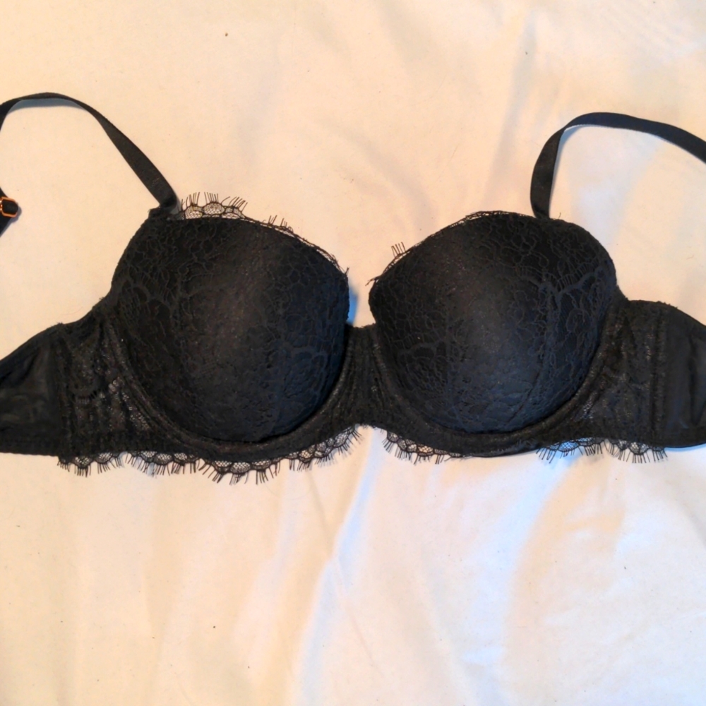 VS dream angels lightly lined lace demi bra NWOT
